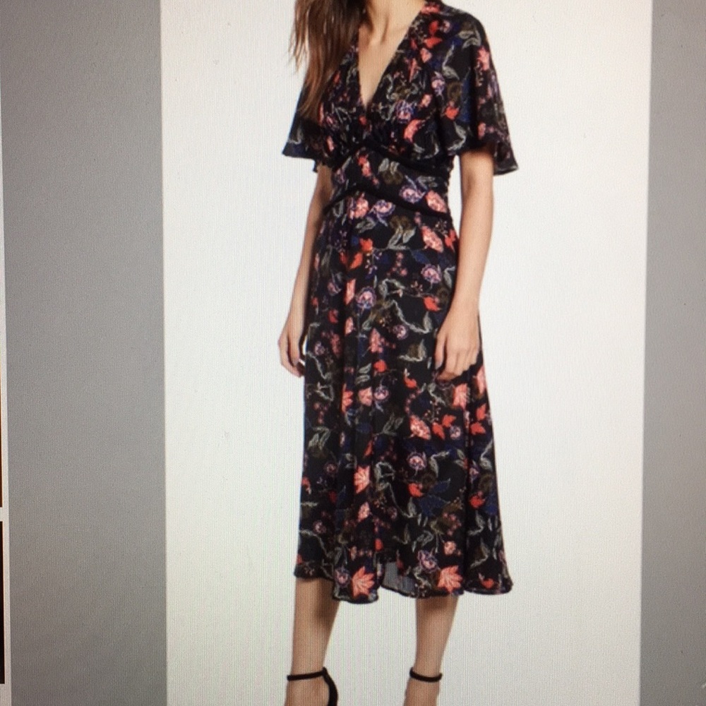 Chelsea 28 Nordstrom Floral Ruched dress M